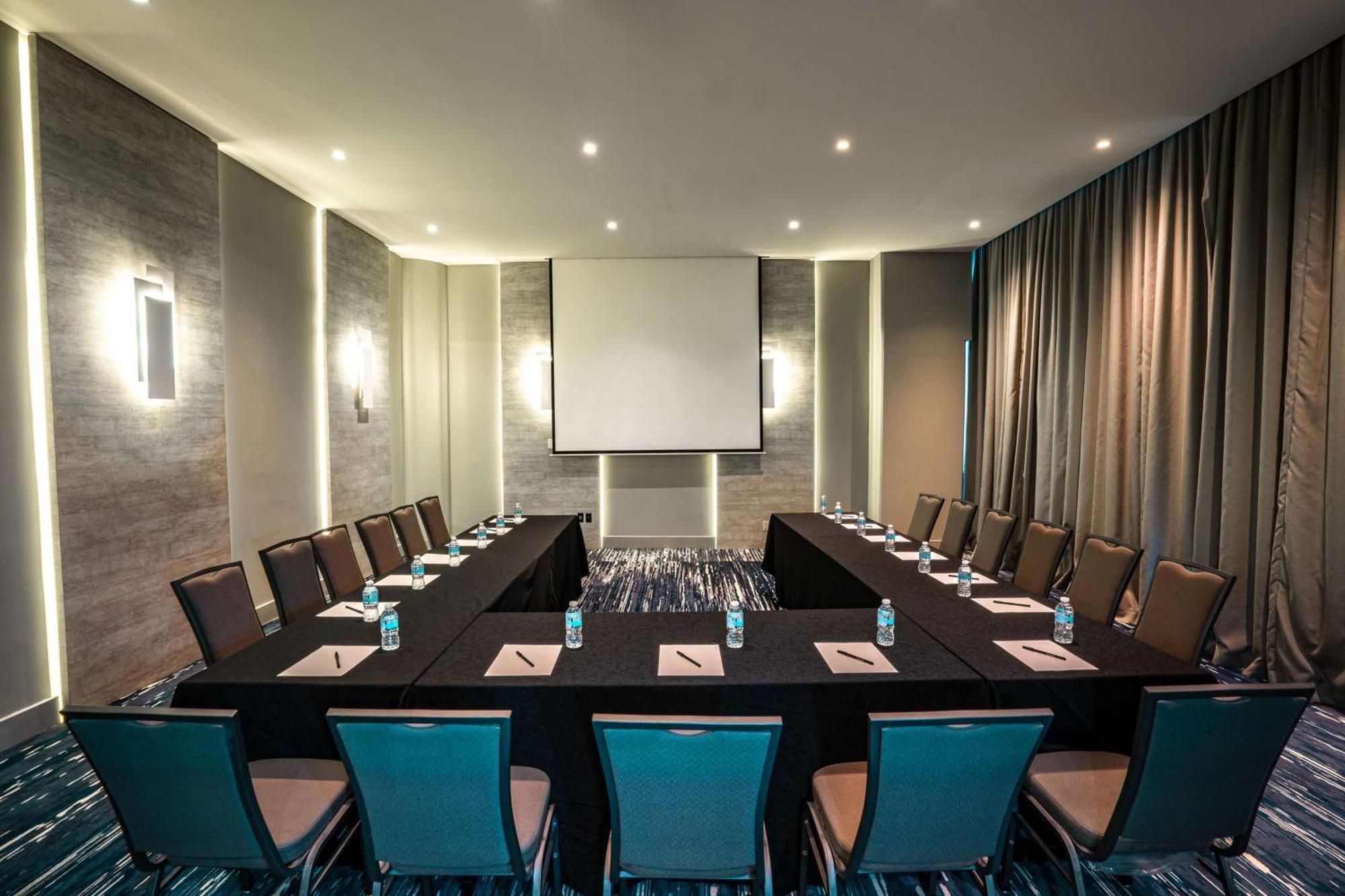 Hilton Garden Inn Mexico City Santa Fe Bagian luar foto